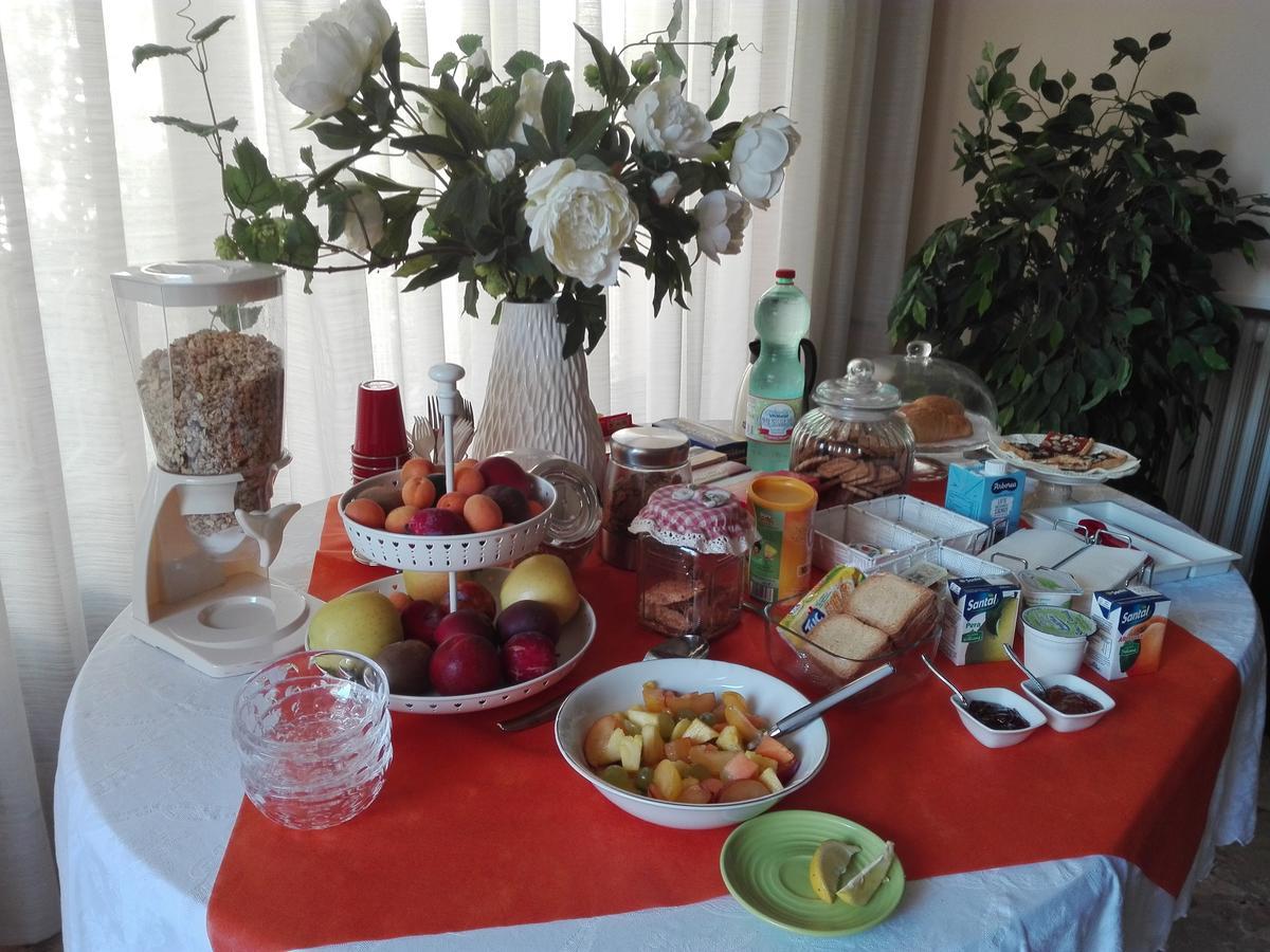 Villa Lazzari B&B Tra I Due Mari 马利耶 外观 照片